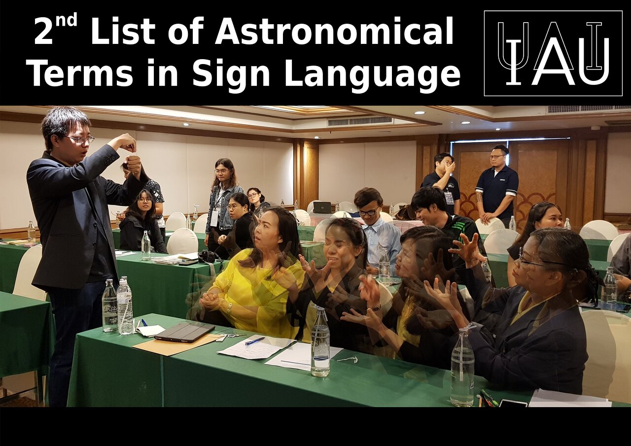 Training teachers speaking with hands: astronomical terms in sign language during the first Inspiring Stars workshop