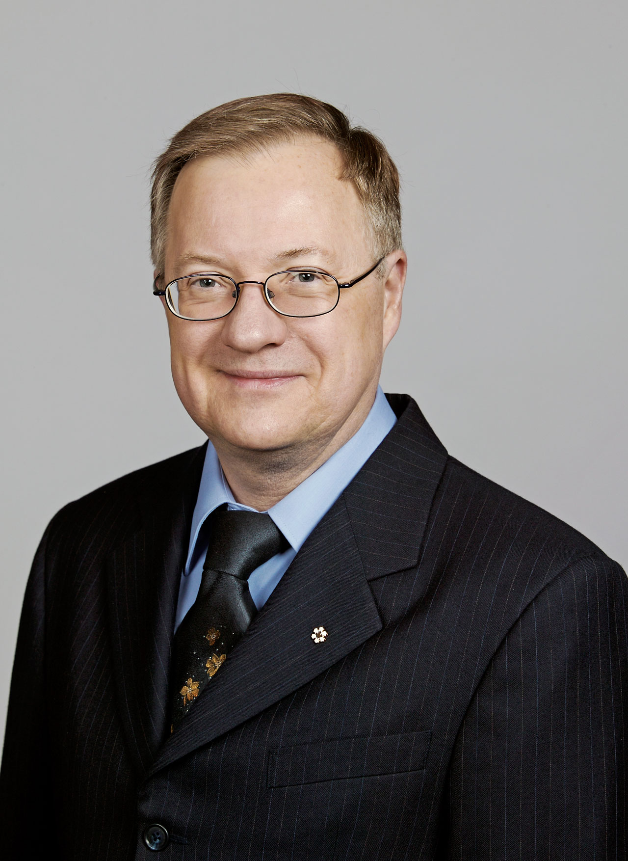 Dr. J. Richard Bond